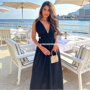 ZARA BLOGGER FAVE!!! V-Neck Long Dress NWT